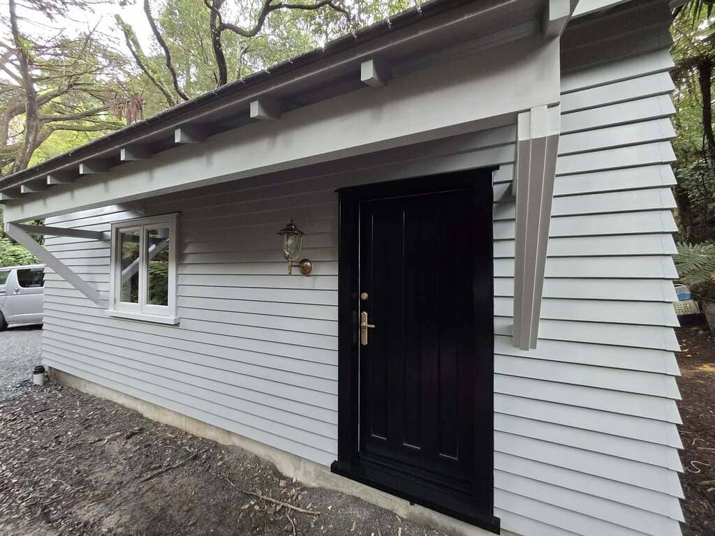 Entry exterior - Huia project